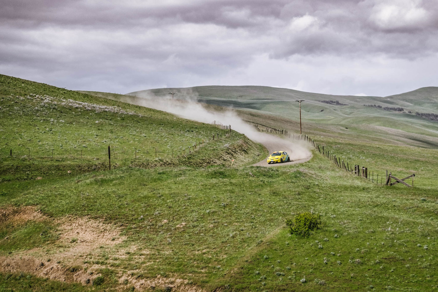 goldendale stage Oregon trail rally on a cloudy day