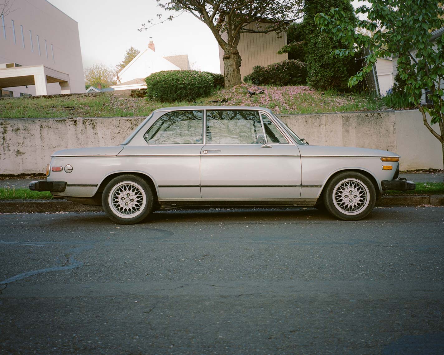 side view of a BMW 2002